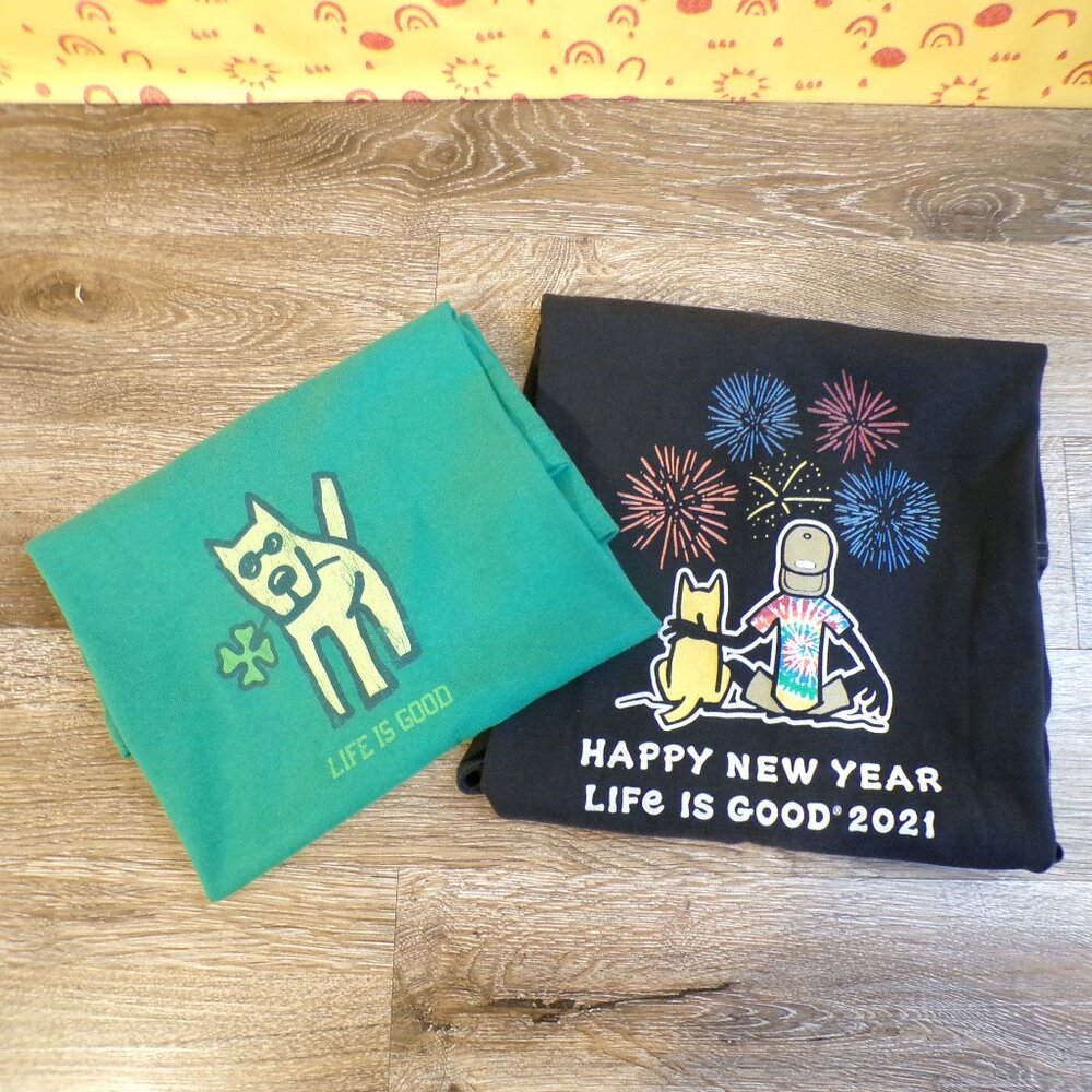Life is Good Lot of 2 Women’s Green & Black Crusher Tees Size Med
